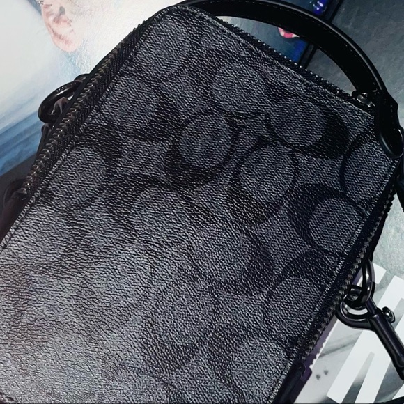 COACH CROSSBODY WITH ADJUSTABLE STRAP & TOP HANDLE. brand new with tags - Picture 3 of 3